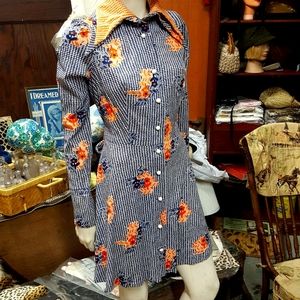 Vintage ILGWU colorful funky 1970s dress, collar